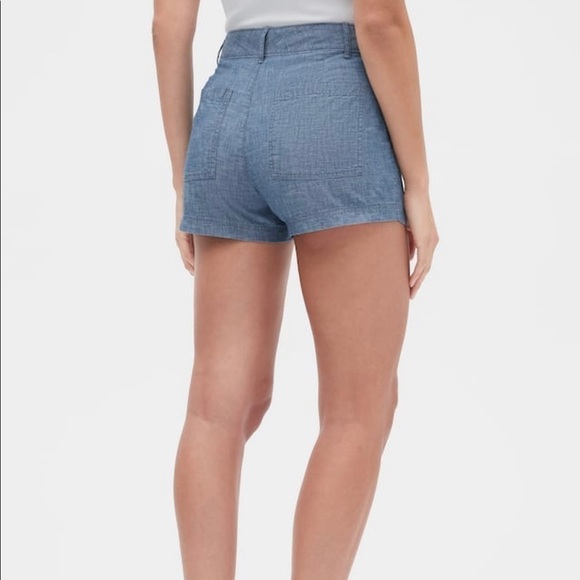 nwt Gap size 10 3" Short Chambray - Picture 2 of 8